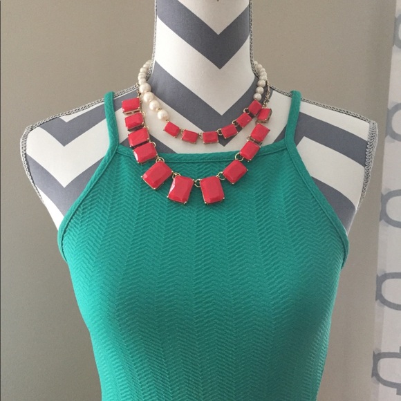 Dress - Picture 2 of 4